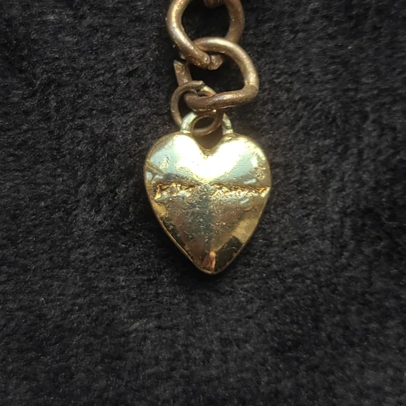 Betsey Johnson crystal heart bow necklace - Picture 6 of 6